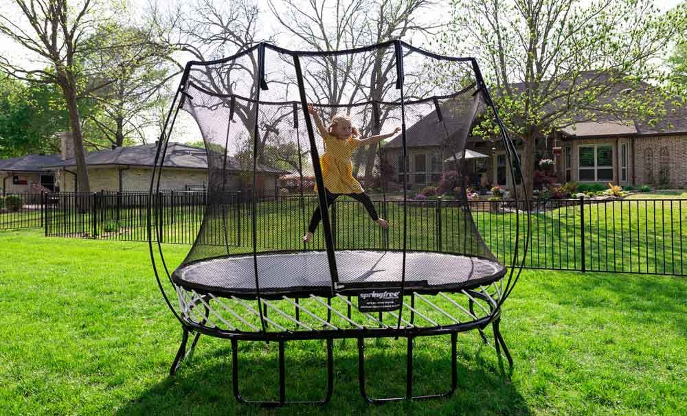 Springfree Compact Oval Trampoline